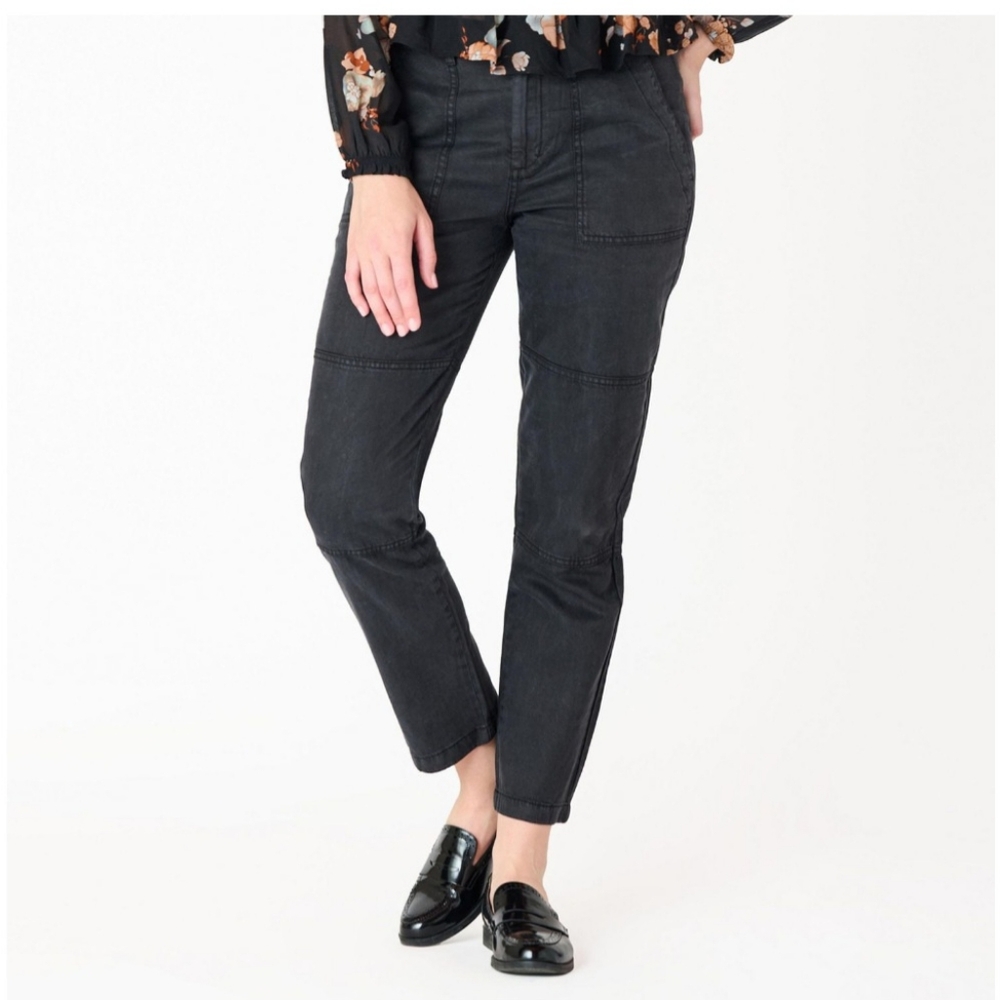 Brand new ladies DEVOTED high wasted cargo pants with deep pockets
